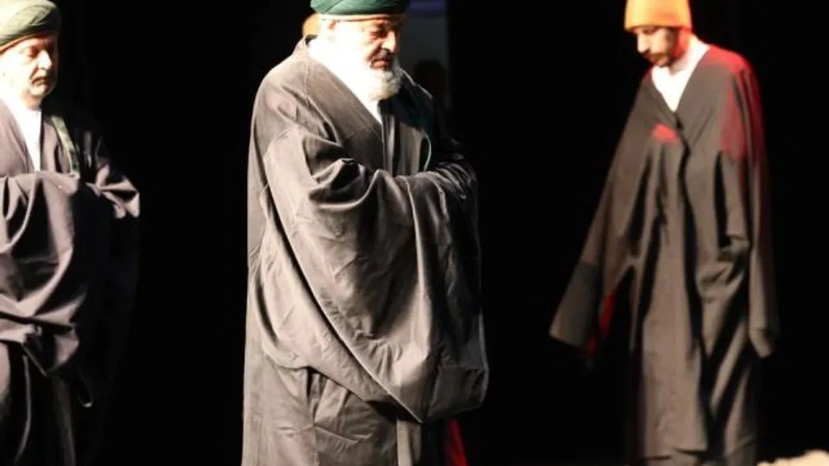 Mevlana aşkı salona sığmadı