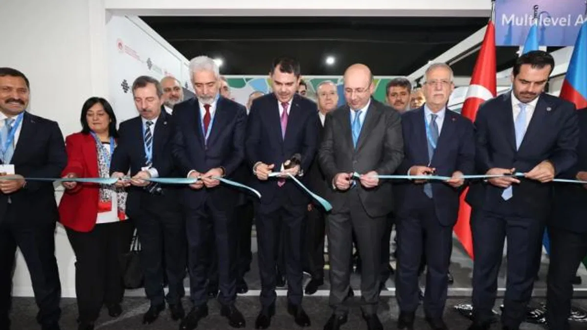 Bakan Kurum COP29’da İLBANK Pavilyonu’nu açtı