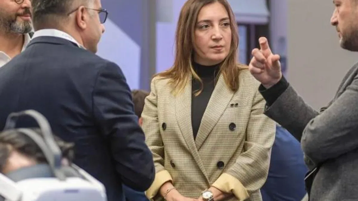 Yılın modası İzmir’de görücüye çıktı