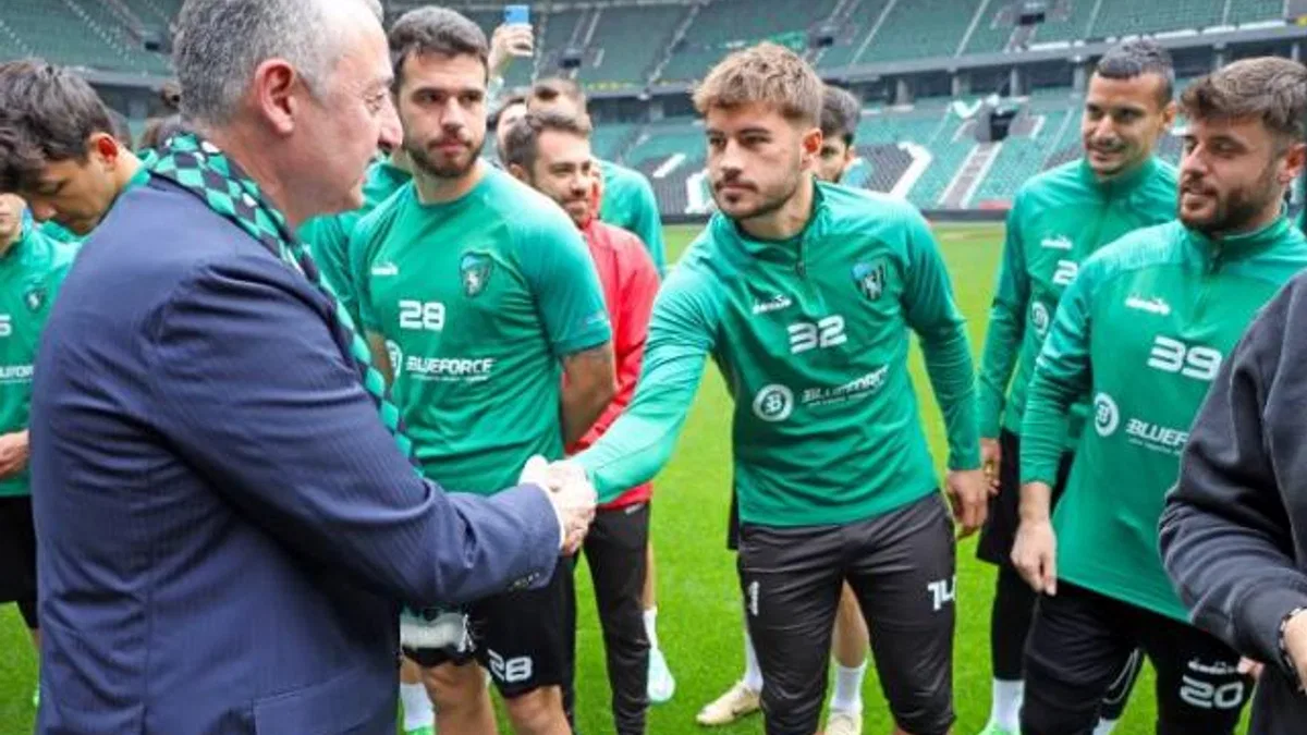 Kocaelispor’a Başkan Büyükakın’dan moral ziyareti