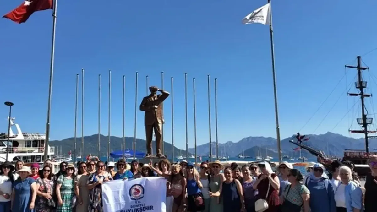Denizli’de “Yüzme Bilmeyen Kadın Kalmasın” projesi büyüyor
