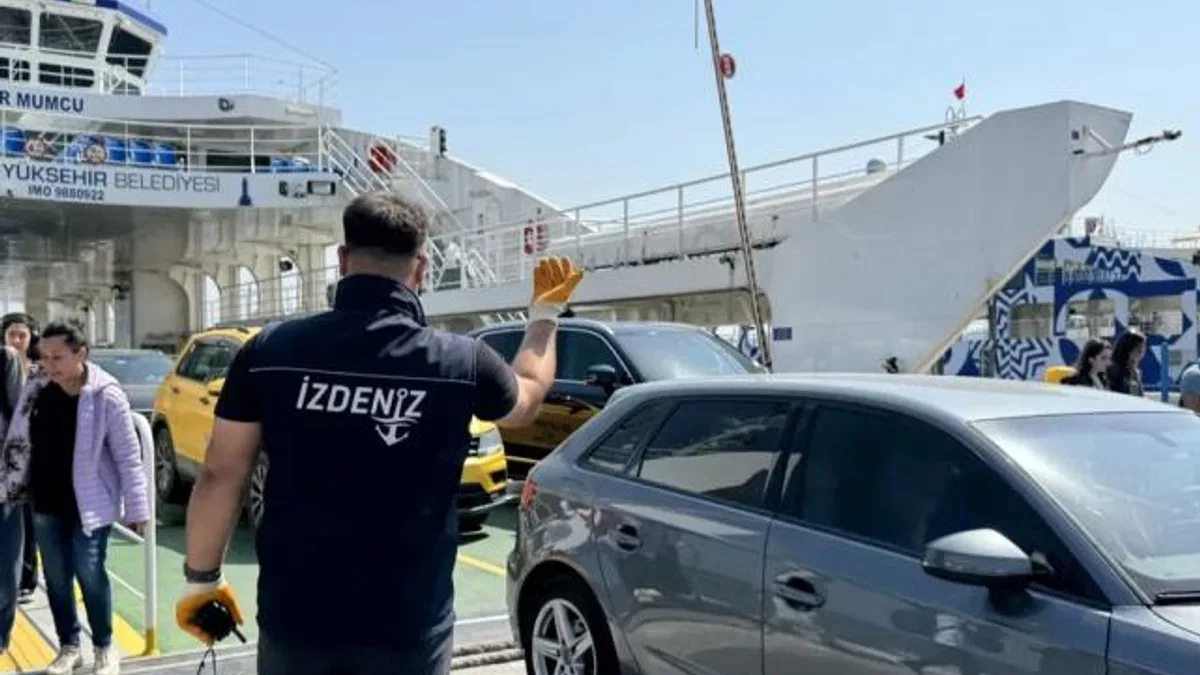 İZDENİZ uyardı: Yolculuk bitmeden ayağa kalkmayın!