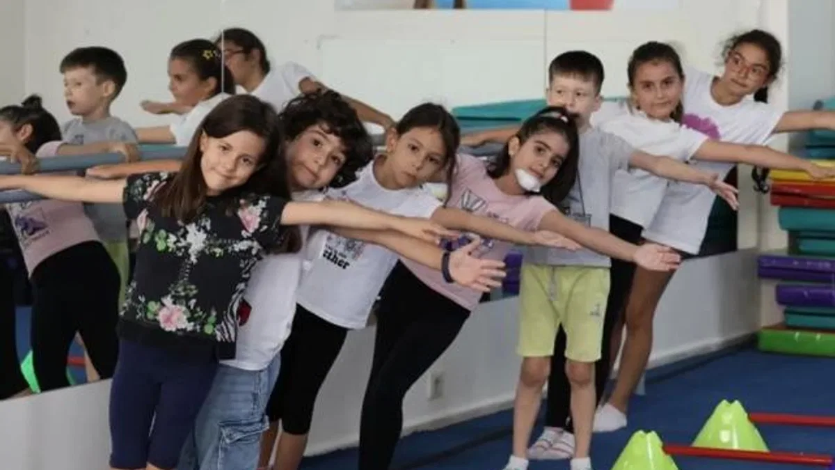 Yaz dönemi çocuk spor eğitimleri doludizgin devam ediyor