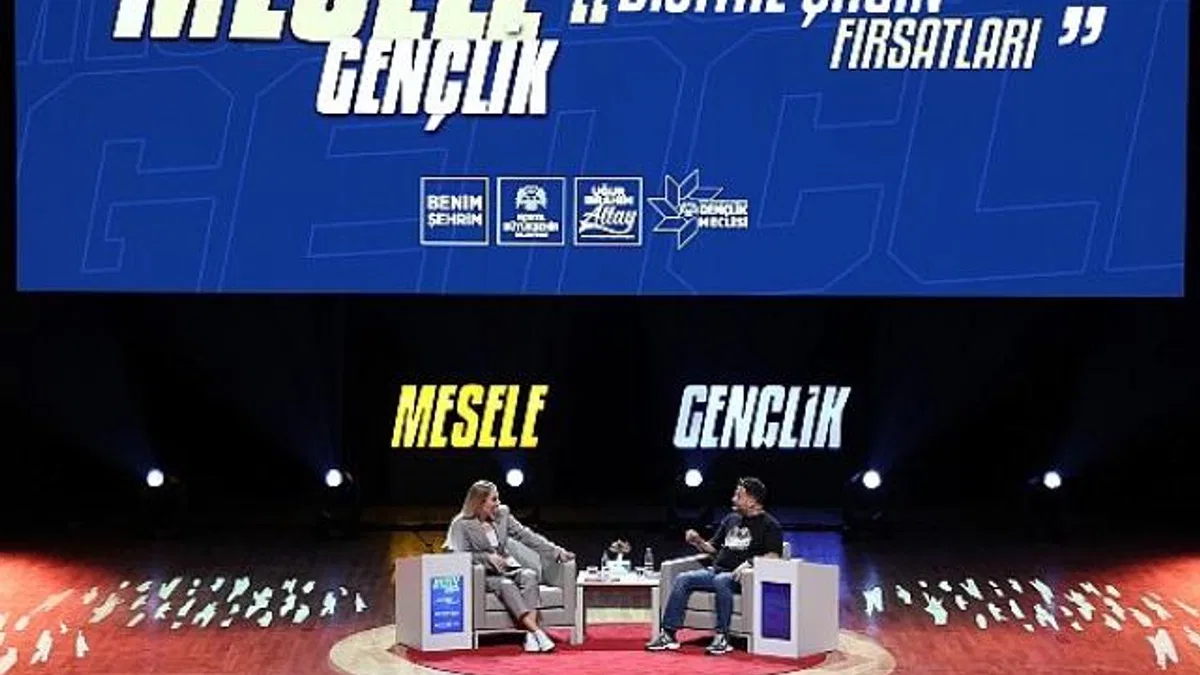 Konya Büyükşehir Gençlik Meclisi, Girişimci ve Influencer Hakkı Alkan’ı Üniversiteli Gençlerle Buluşturdu