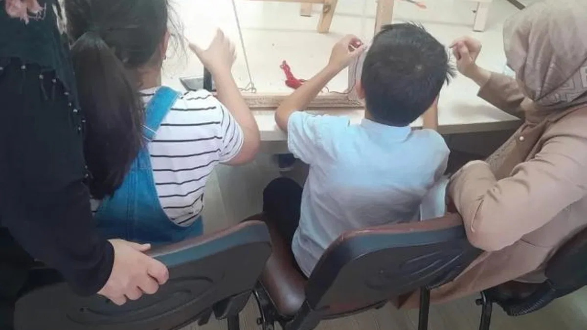 Nevşehirli çocuklar Halı Dokuma Atölyesi’nde