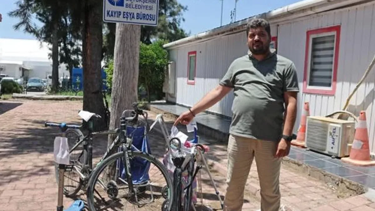 Antalya’da toplu taşımada unutulan eşyalar sahiplerini bekliyor