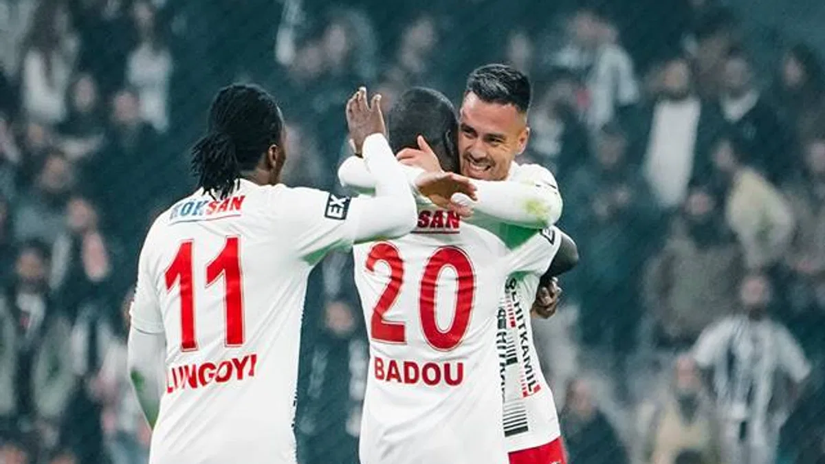 Beşiktaş 1-2 Gaziantep FK (Maç Sonucu) Kartal’a evinde G. Antep şoku!