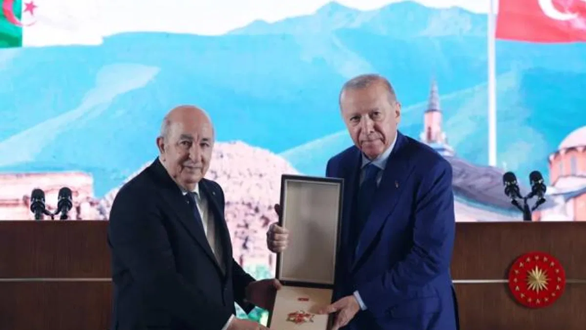 Cezayir Cumhurbaşkanı Tebbun’a Devlet Nişanı tevcih edildi