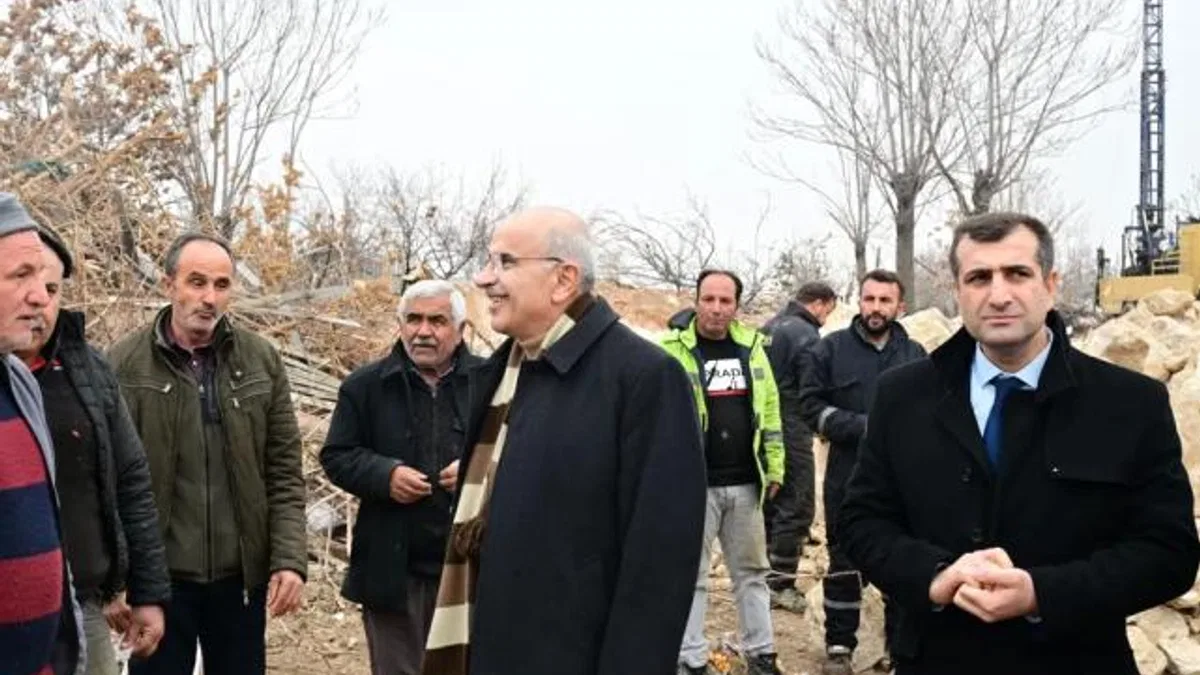Başkan Er, Taştepe Mahallesi rezerv alanında incelemelerde bulundu