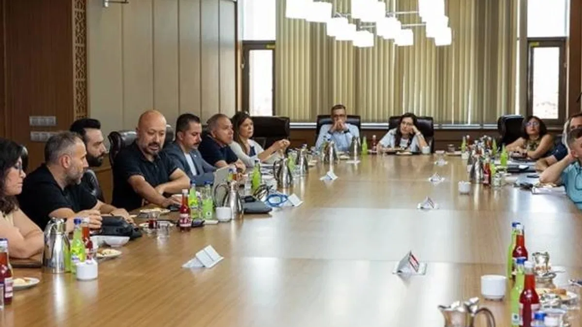 Bursa’da Atatürk Spor Salonu için akademik istişare