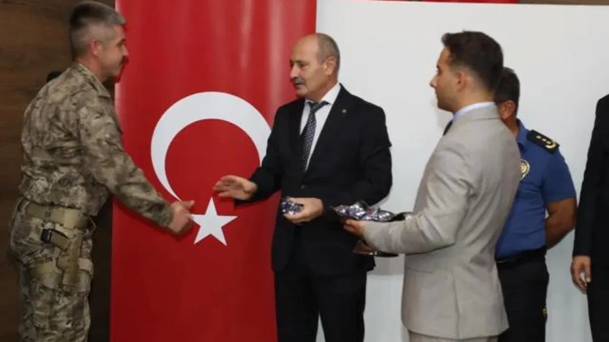 Bursa Emniyeti’nin başarılı personelleri ödüllendirildi
