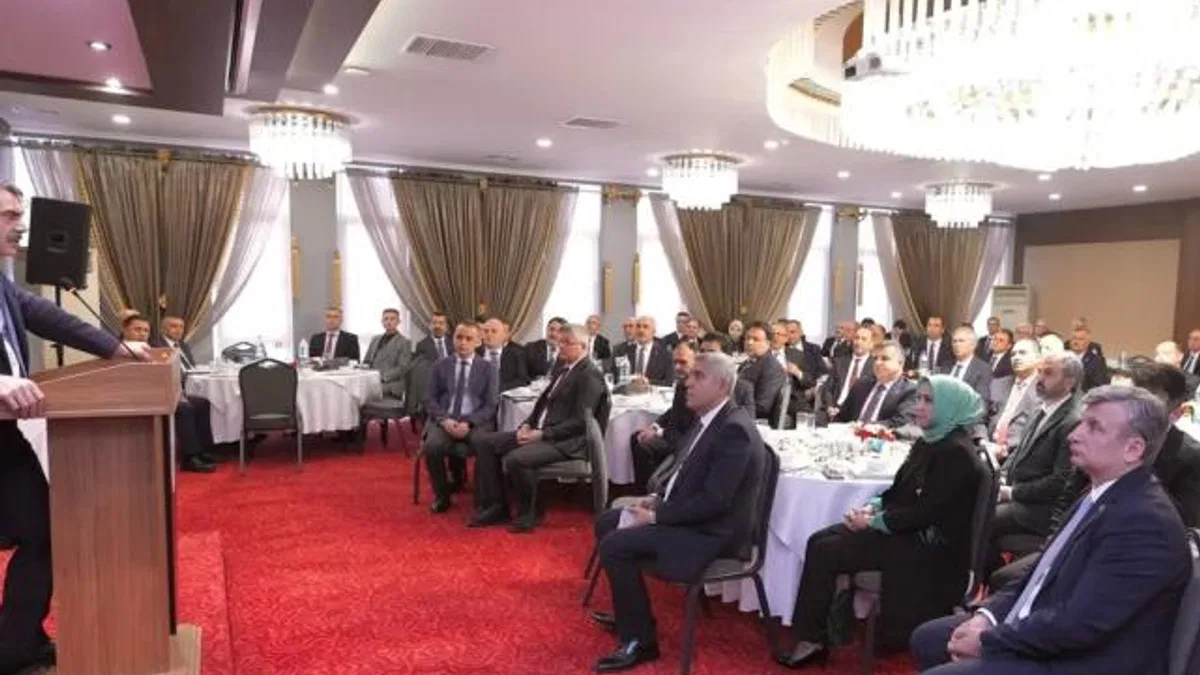 Bakan Tekin, 81 il müdürleriyle eğitimi değerlendirdi