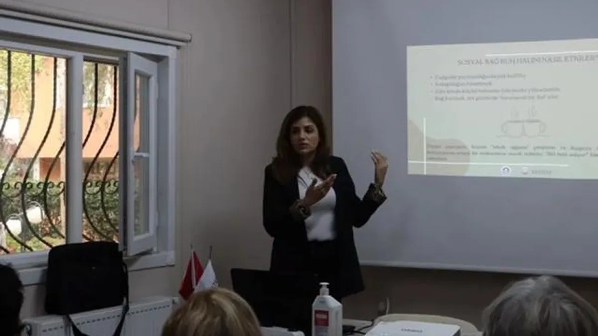 İstanbul Maltepe’de ‘Birlikte Güzel Yaş Almak’ semineri