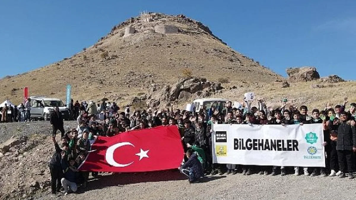 Bilgehanelerin 8. Sınıf Öğrencileri Takkeli Dağ’da Zirve Yolculuğu Deneyimi Yaşadı