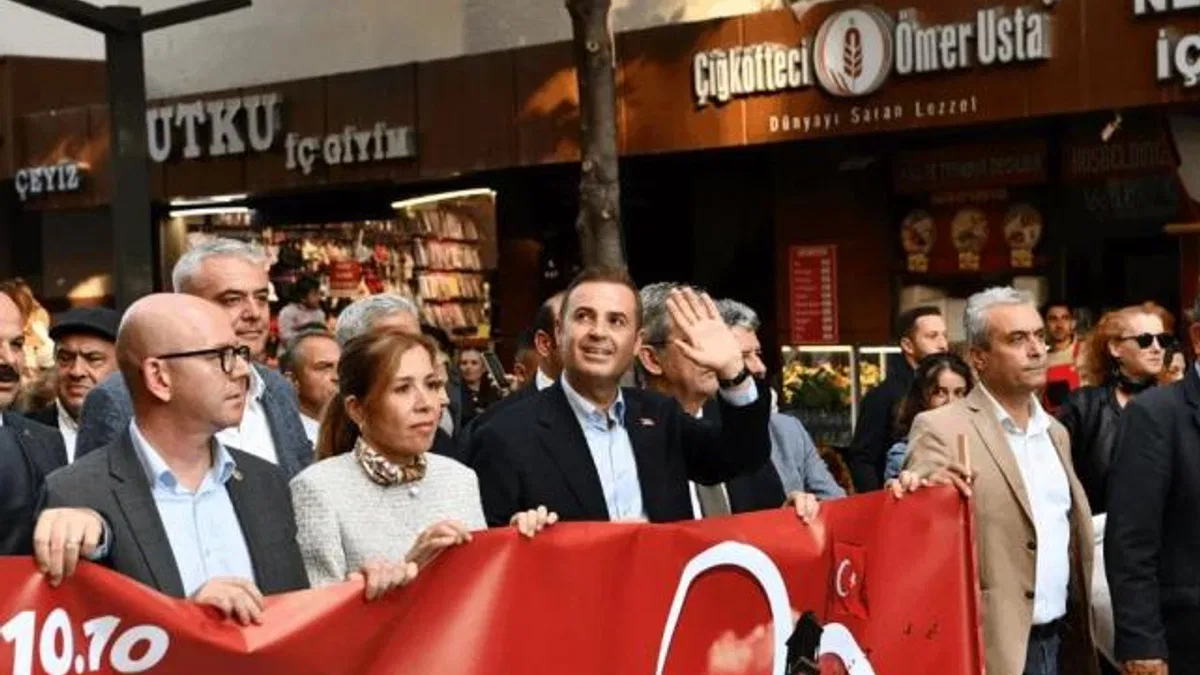 Büyükşehir’den Dünya Balıkesirliler Günü’nde muhteşem kortej