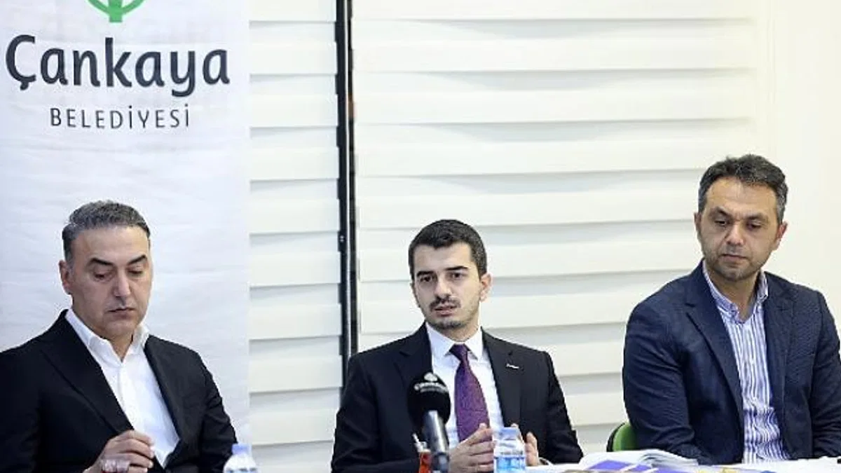Başkan Güner Gaziosmanpaşa ve Kızılay bölgesi muhtarlarıyla bir araya geldi