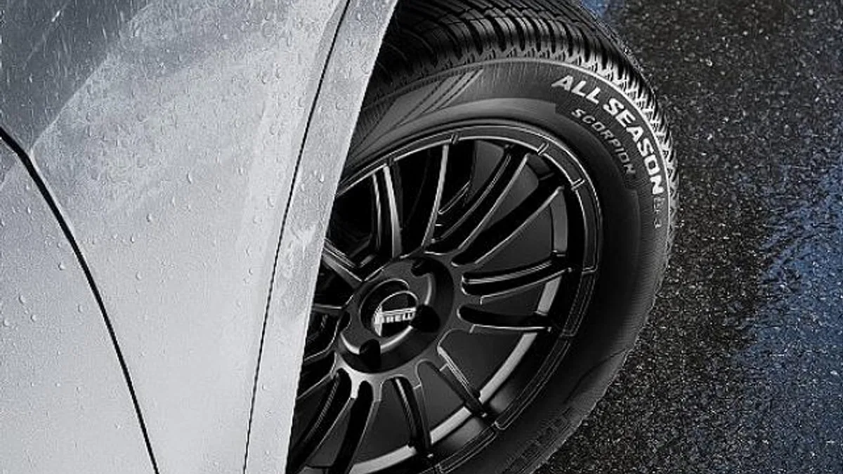 Pirelli, ödüllü Cinturato’nun özelliklerini taşıyan ve SUV’lar için geliştirilen yeni Scorpion All Season SF3 lastiğini tanıttı