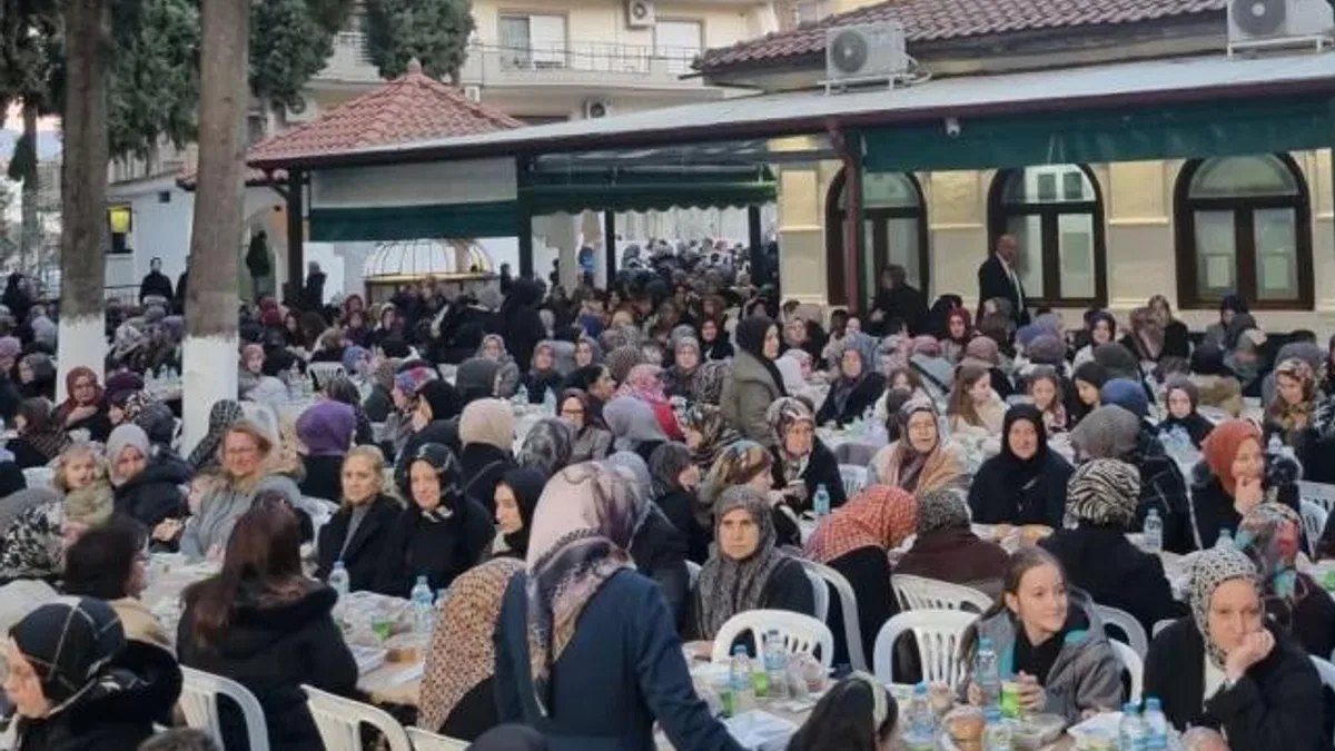 Bursa Osmangazi İskeçe’de kardeşlik iftarına katıldı
