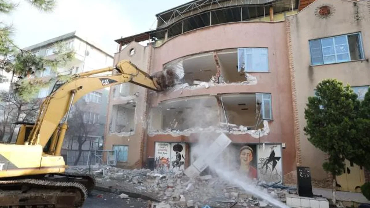 İstanbul Bakırköy’de dönüşüm sürüyor