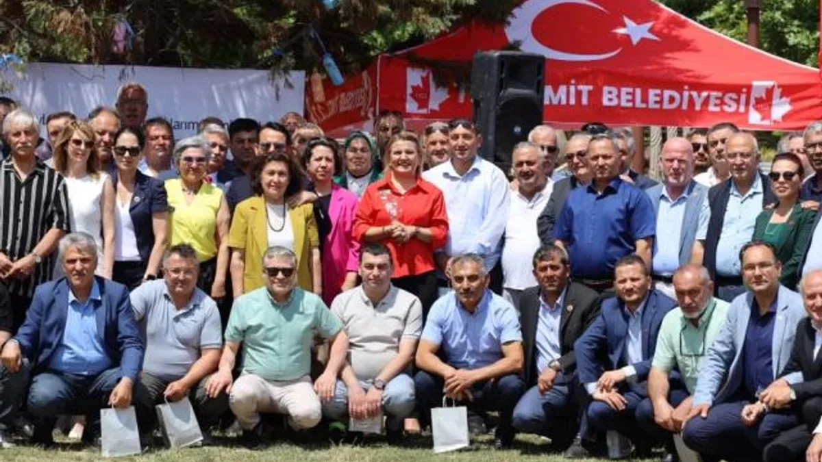 Kocaeli’nin muhtarlarına İzmit’te Babalar Günü buluşması
