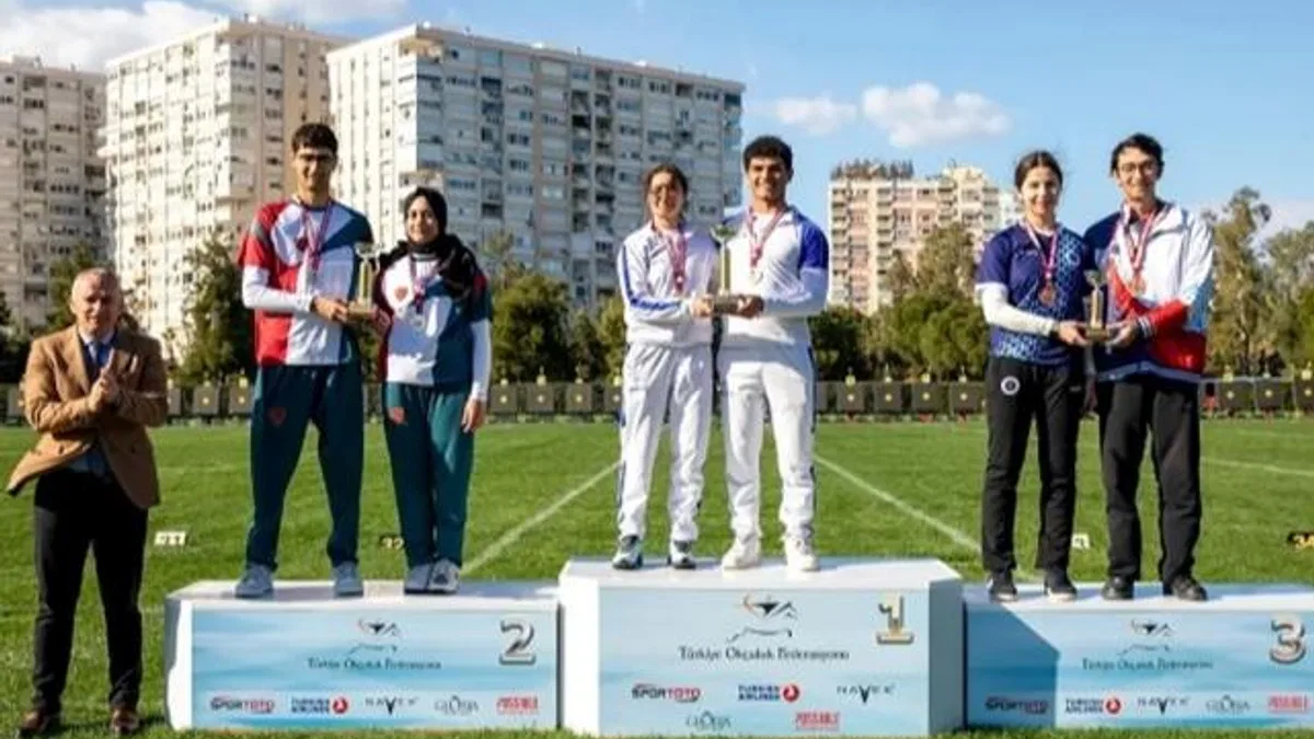 Kayseri Büyükşehir sporcularına Başkan Büyükkılıç’tan tebrik
