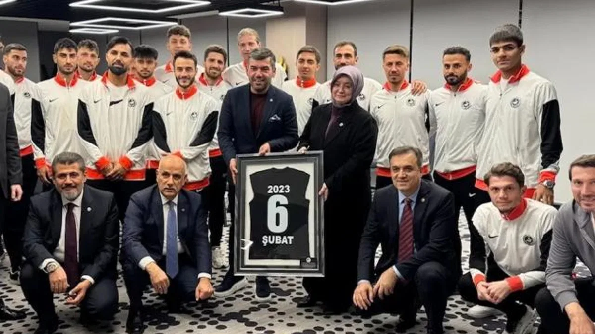 Kahramanmaraş milletvekillerinden İstiklalspor’a moral ziyareti