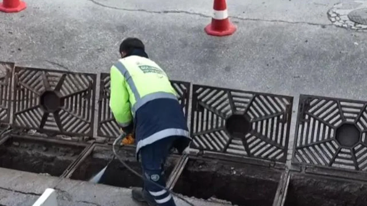 Bursa Büyükşehir’den taşkın risklerine karşı ızgara temizliği