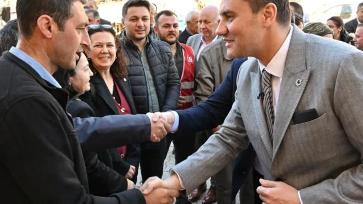 Başkan Zeyrek Manisa’da halkla buluştu