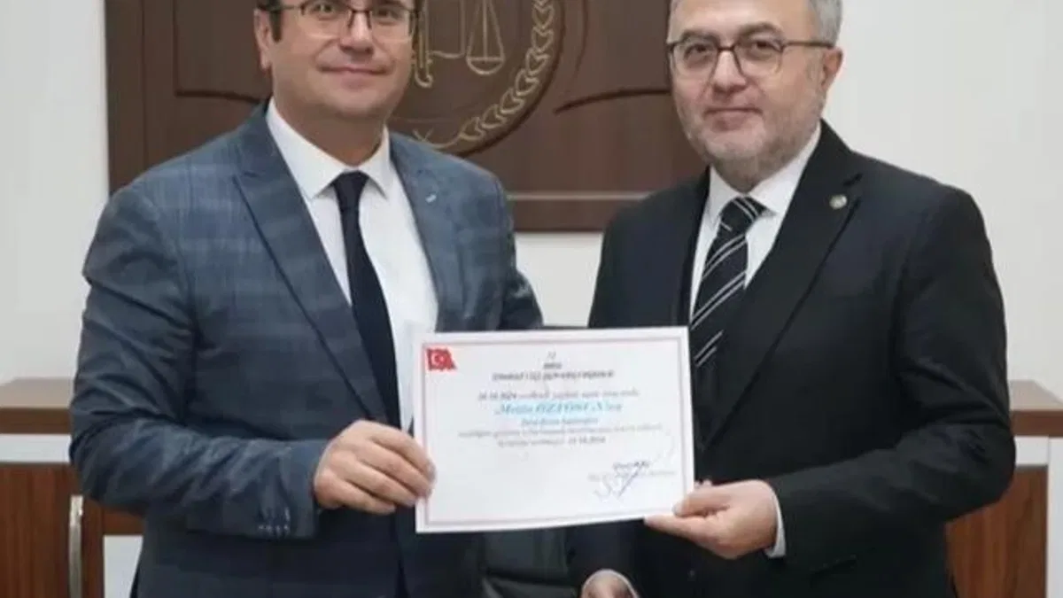 Bursa Barosu Başkanı Metin Öztosun mazbatasını aldı