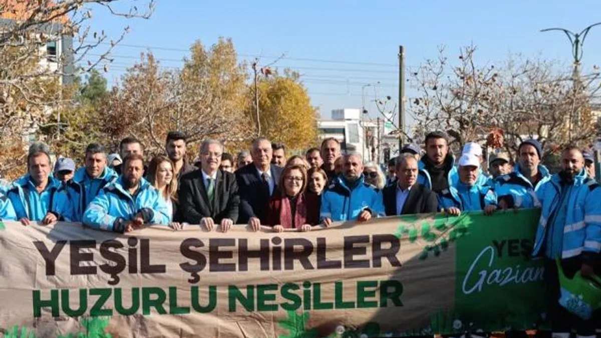 Gaziantep’te YEŞİLANTEP projesiyle fidanlar toprakla buluşuyor