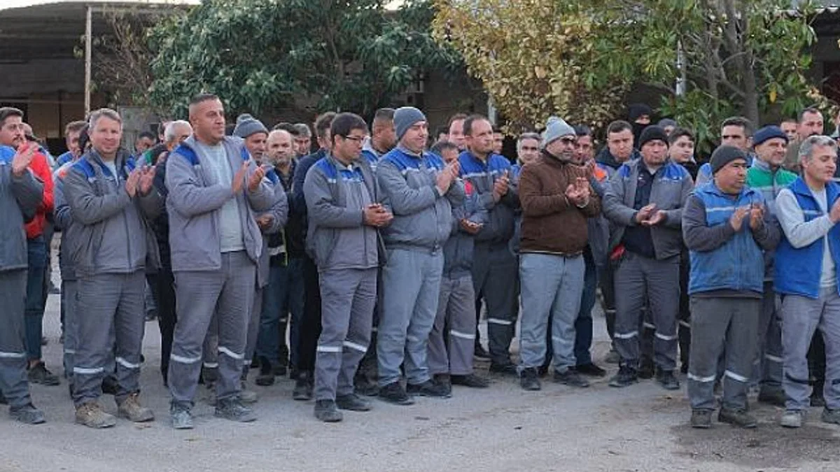 Başkan Topaloğlu belediye personelinin yeni yılını kutladı