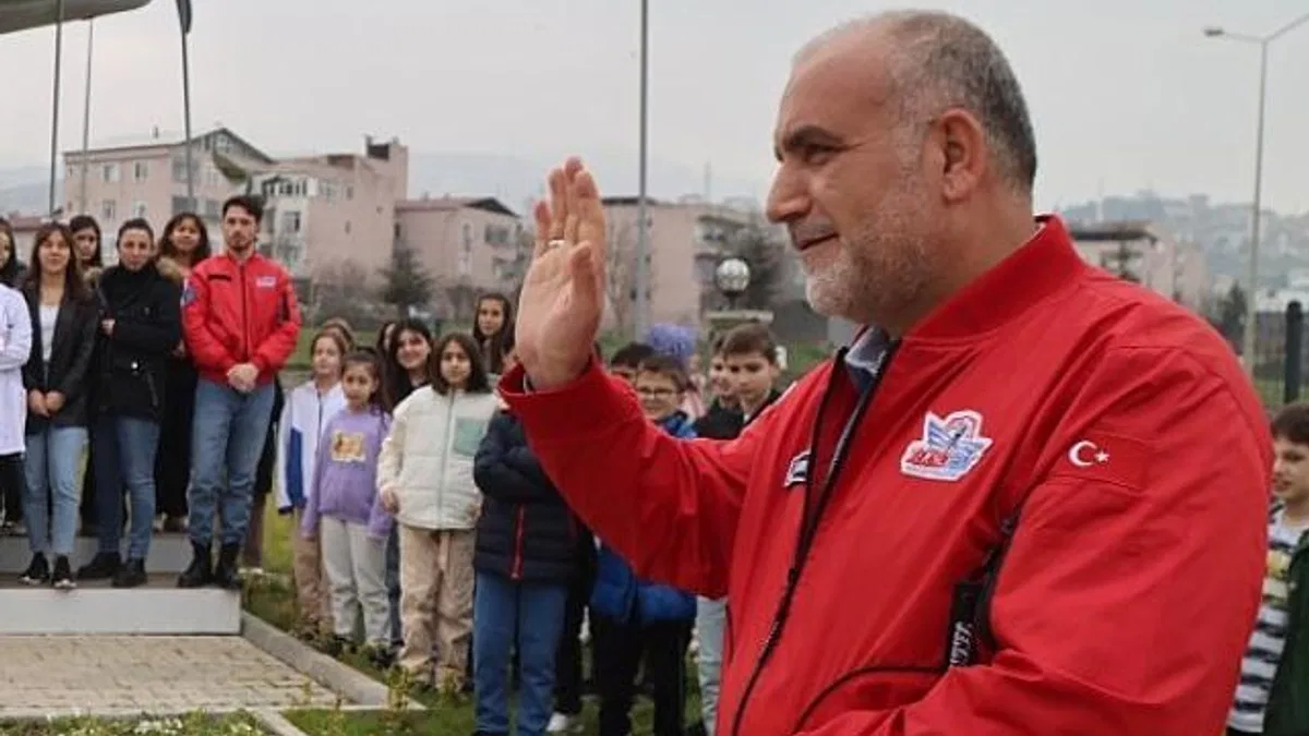 Canikli Mucitler Göz Doldurdu: Uçak Tasarladılar, Roket Fırlattılar
