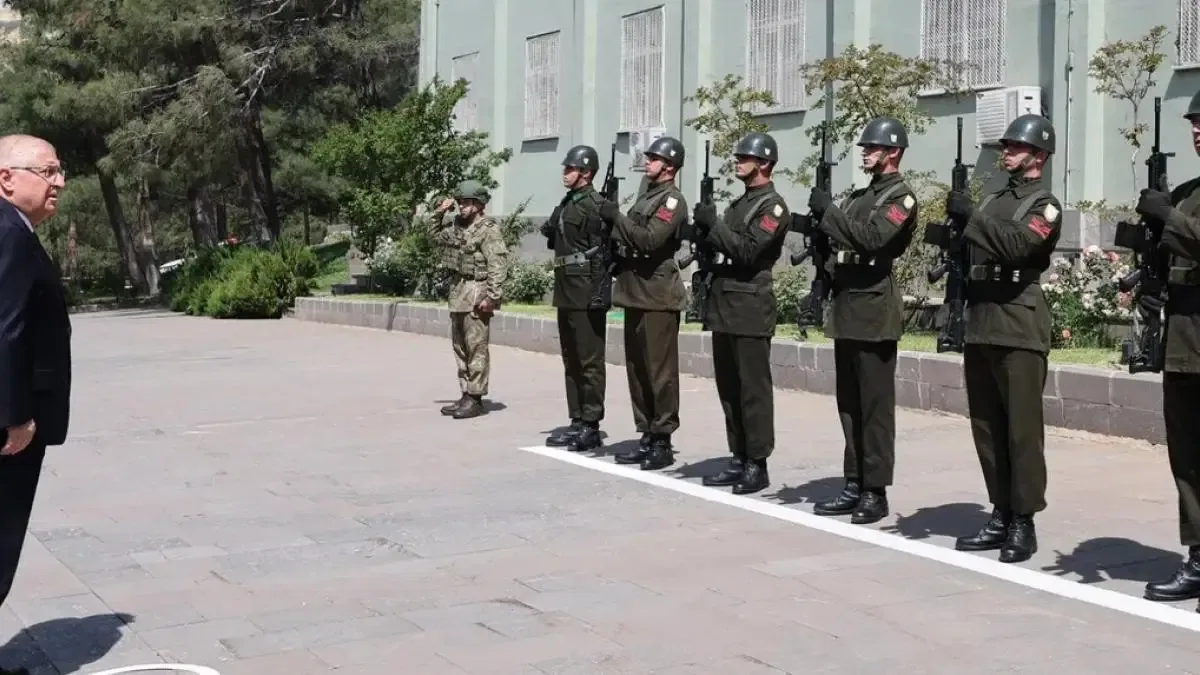 Bakan Güler’den Kahramanmaraş’ta Tugay Komutanlığı’na ziyaret