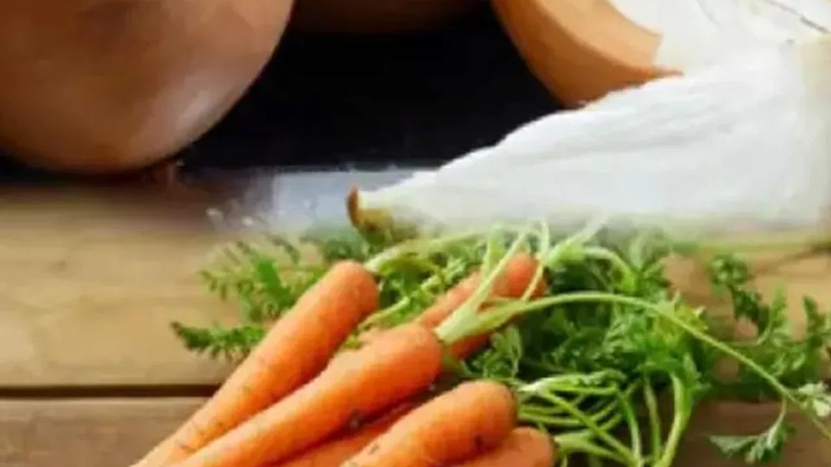 Kuru soğandaki düşüş üreticiyi düşündürüyor… Üretici market farkında havuç liste başı