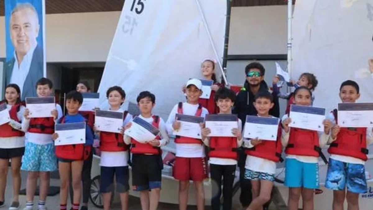 Antalya’da miniklerden yelkenciliğe ilk adım