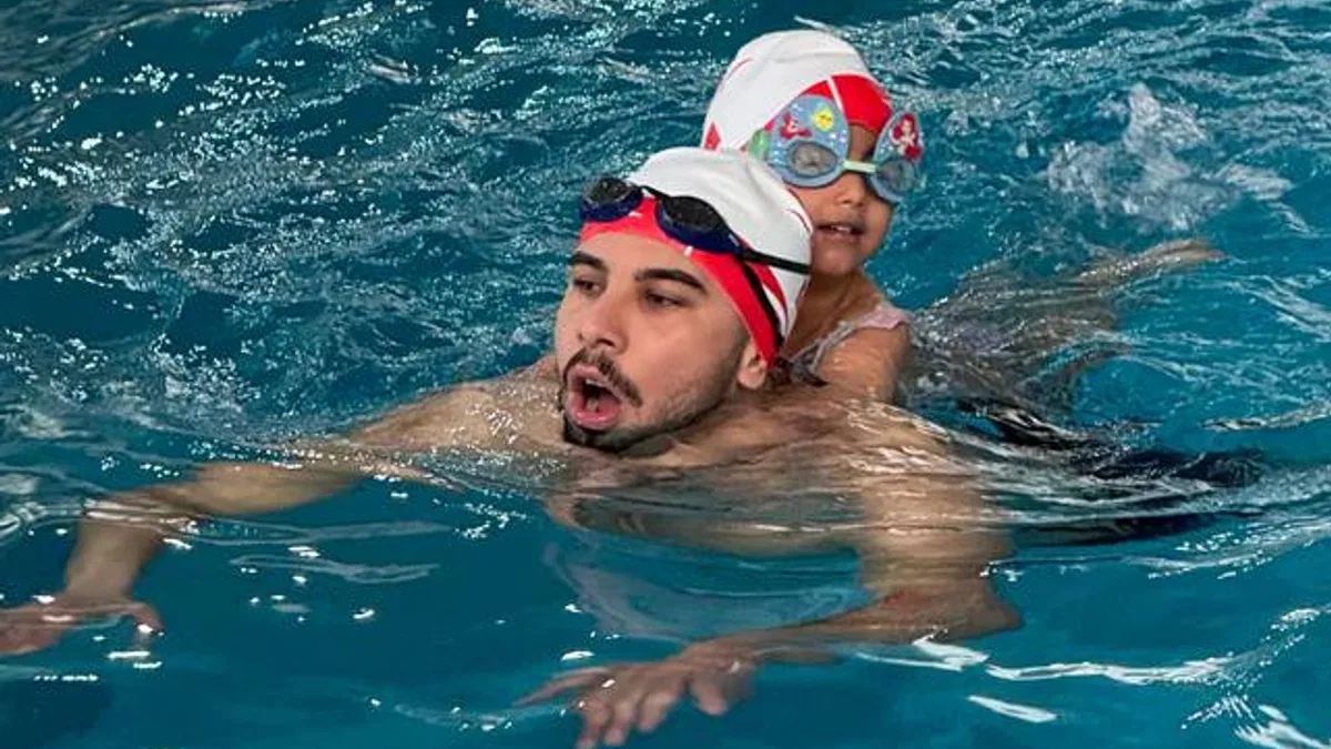 Antalya Yüzme Kursu: Konyaaltı Yüzme Kursu ve Yetişkin Eğitimleri ile Hızlı Öğrenme Rehberi