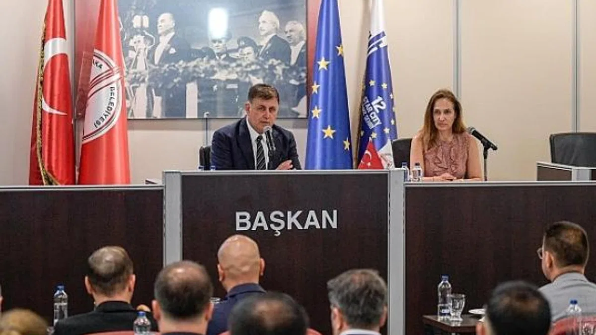Tugay: Karşıyaka İskelesi’nin yenilenmesi gündemimizde