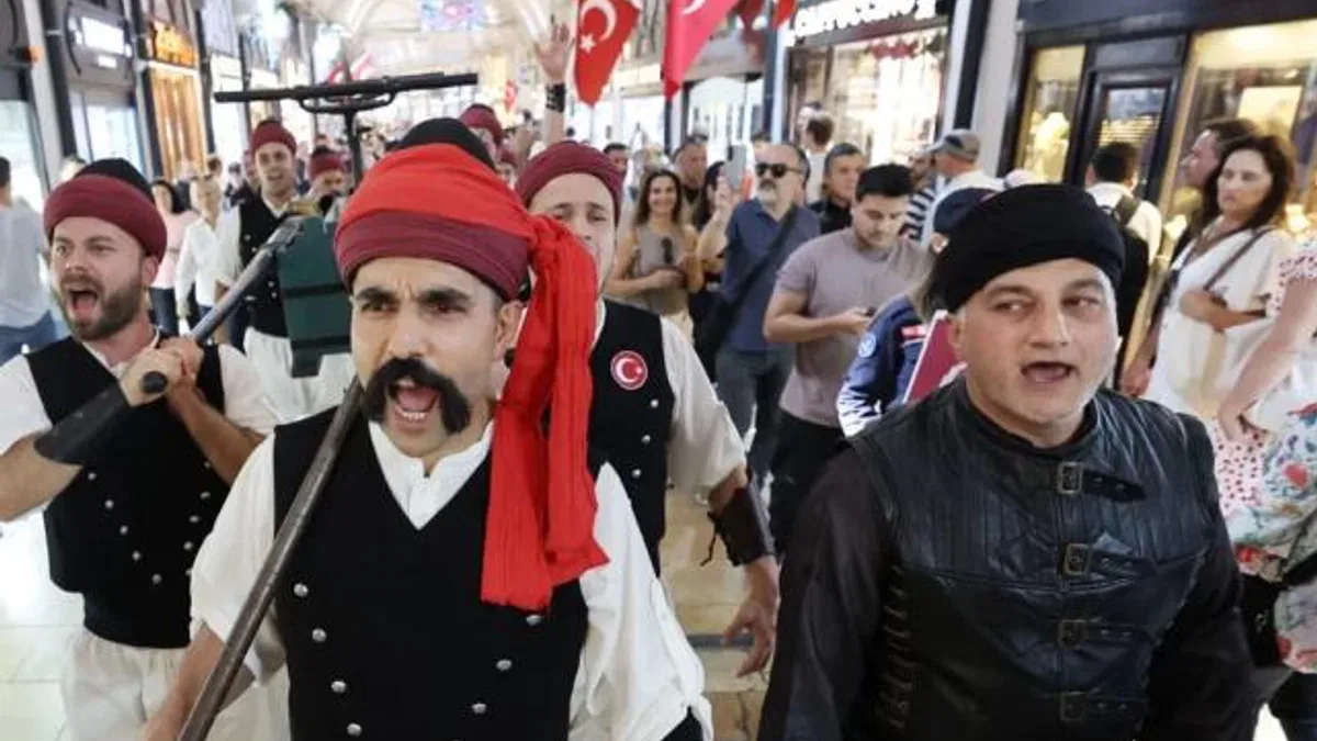 İstanbul’da tulumbacılar seremonisine büyük ilgi