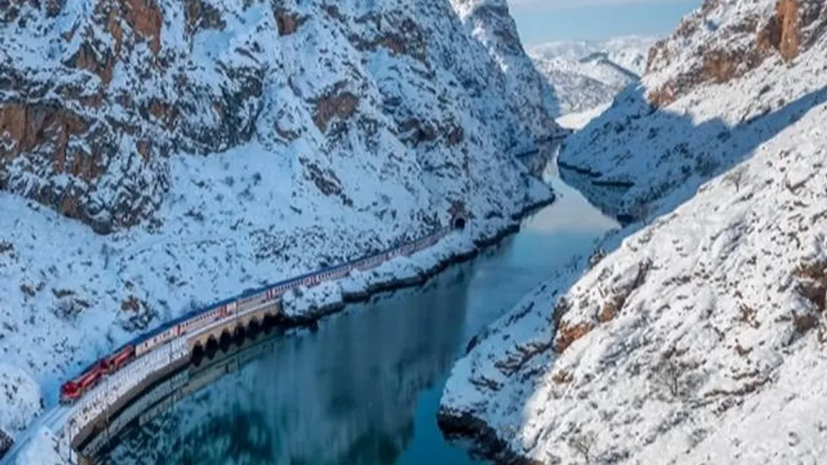 Anadolu’nun güzelliklerini tren camından keşfedin