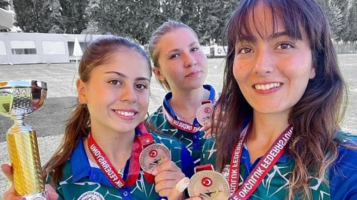 Büyükşehir Okçuları Hazal ve Emircan Türkiye Şampiyonu Oldu