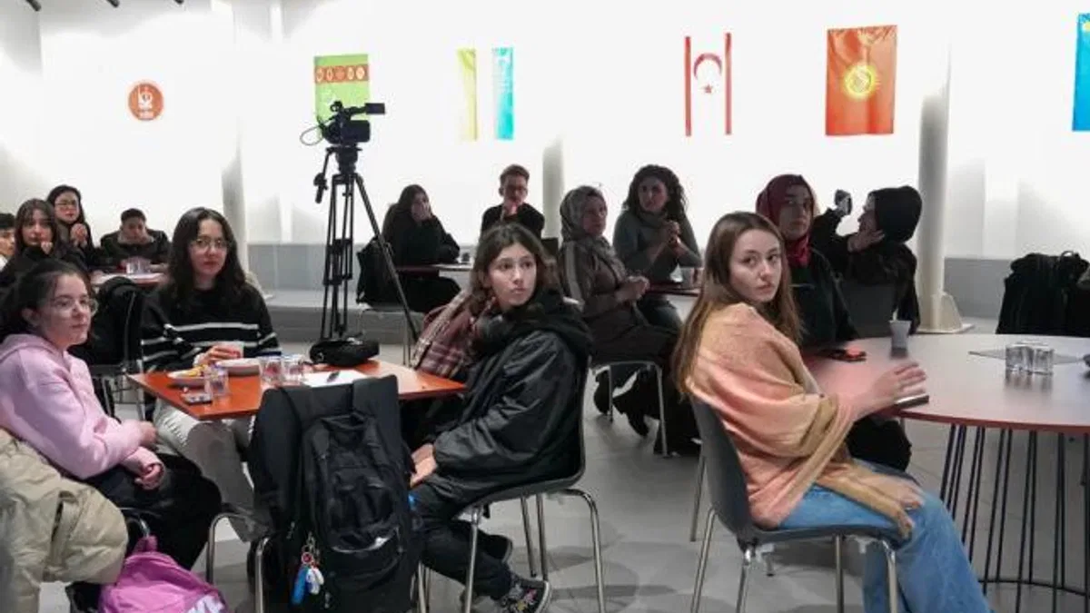 Ankara Keçiören’de gençlere Erasmus+ bilgilendirmesi