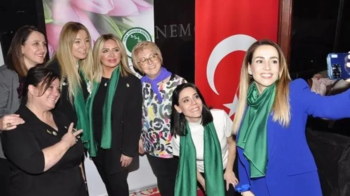 Bursalı annelerden renkli iftar buluşması