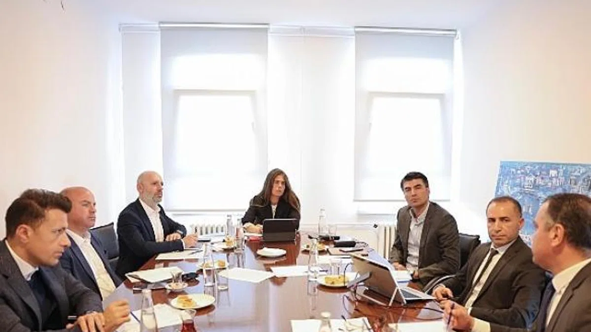 Başkan Denizli: “Çeşme’nin altyapı sorunlarına kalıcı çözümler getiriyoruz”