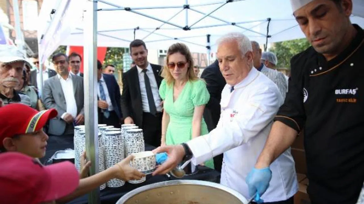 Bursa’da aşure kazanları birlik ve beraberlik için kaynadı