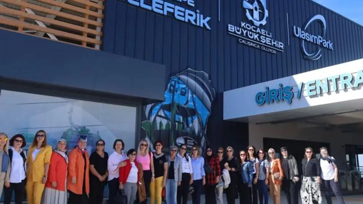 Kocaeli’de kadın muhtarların teleferik gezisi