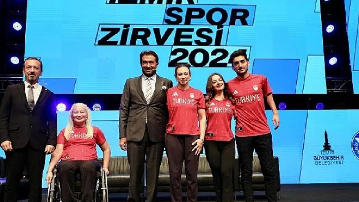 İz bırakan sporcular İzmir Spor Zirvesi’nde