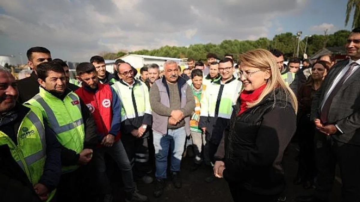 Başkan Ovalıoğlu, yılın son gününde personelle bir araya geldi