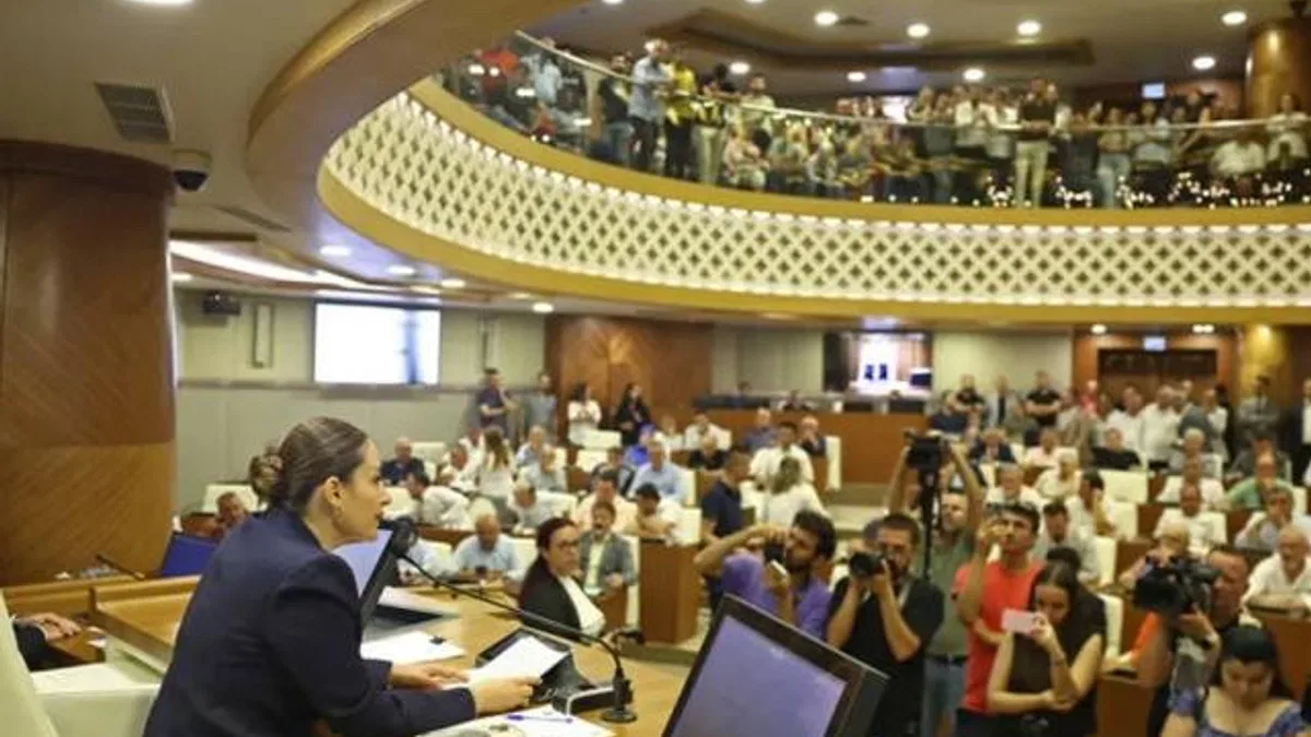 Antalya Büyükşehir Belediyesi Başkan Vekili Büşra Özdemir oldu
