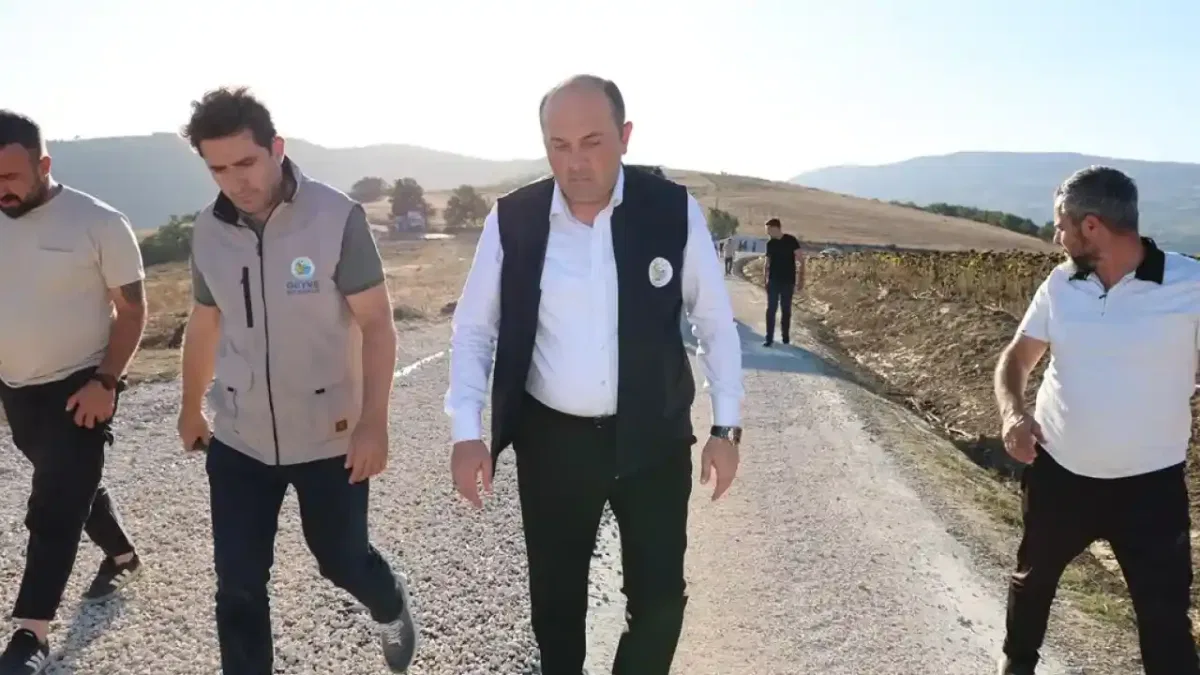 Sakarya Geyve’de soğuk asfalt mesaisi