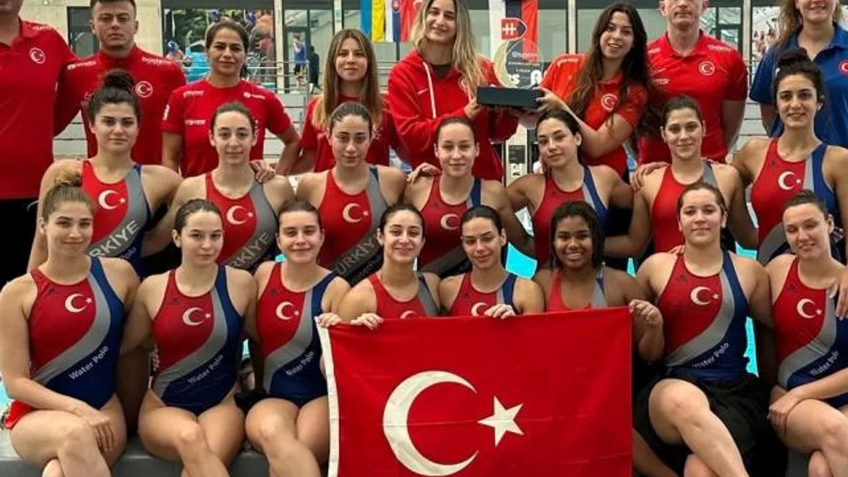 Sutopu Milli Takımı İzmir’e kamp kurdu… Avrupa Şampiyonası’na İzmir’de hazırlanıyorlar